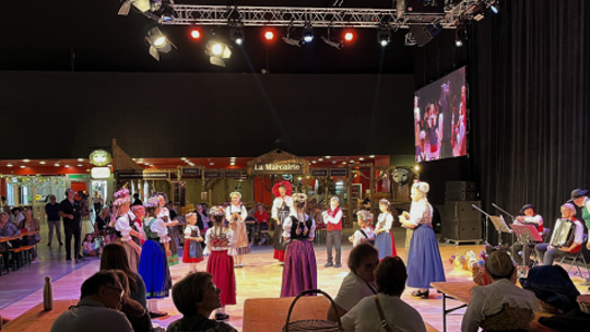 Démonstration de danse folklorique alsacienne